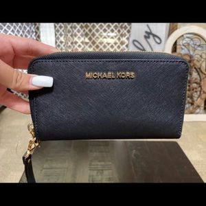 New with tags! Micheal Kors wallet